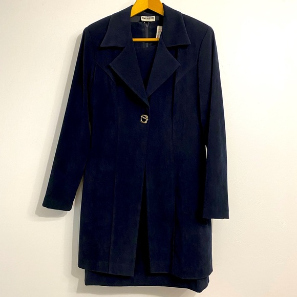 Amoretti Dress with matching Jacket - Picture 1 of 11
